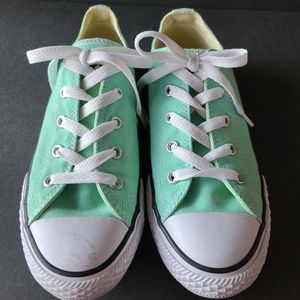 Converse Youth Sz 3